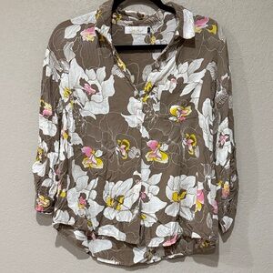 Ava Sky Button Up Top